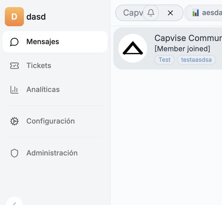 Pestaña de comentarios internos de la conversación activa